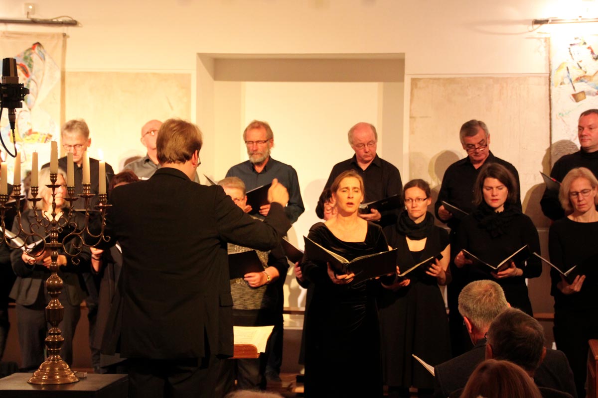 Felizia Frenzel sang gemeinsam mit dem Ökumenischen Chor Hagenow Psalmen von Felix Mendelssohn Bartholdy (Foto: Thomas Kühn)